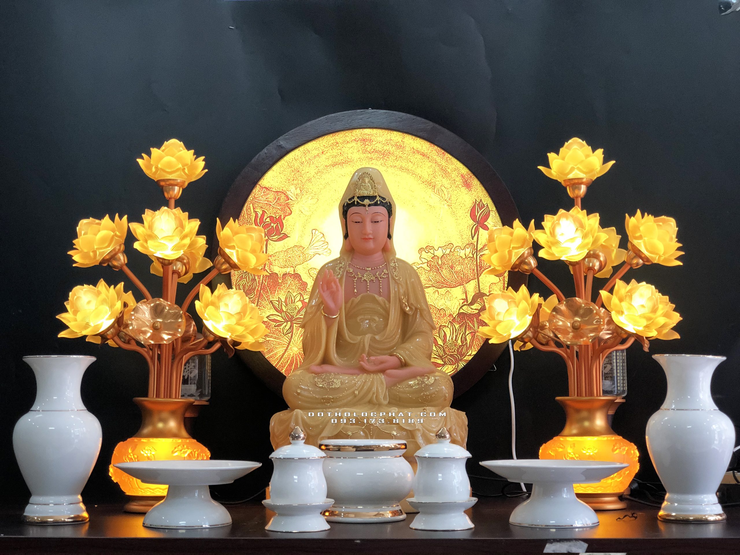 Việc lập bàn thờ Phật Quan Âm tại nhà không chỉ giúp tâm linh gia đình thêm yên bình mà còn truyền tải giá trị văn hóa Phật giáo. Cách lập bàn thờ đúng phong thủy và tinh tế sẽ giúp bạn hướng tâm mong ước đến tình yêu, đạo đức và cả sự hoàn thiện bản thân.